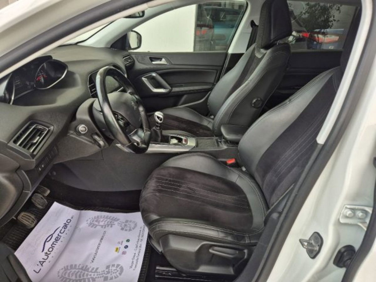 Peugeot 308 BlueHDi 120 S&S Allure (5)