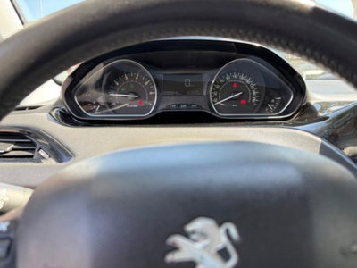 Peugeot 208 1.2 puretech Active s&s 75cv (8)