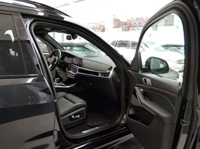 BMW X7 xDrive30d (7)