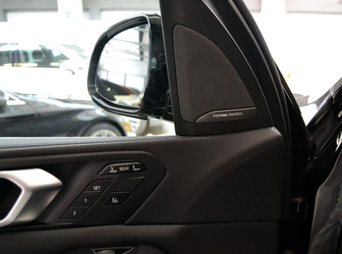BMW X7 xDrive30d (9)