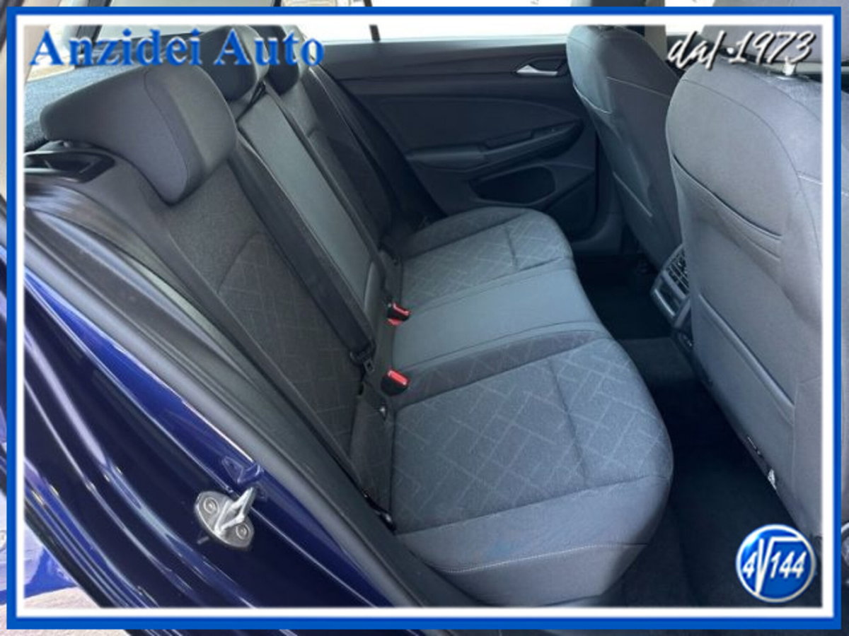 Volkswagen Golf Variant 1.0 eTSI EVO DSG Life (9)