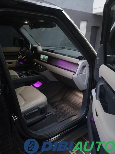 Land Rover Defender 110 3.0D I6 200 CV AWD Auto S (12)
