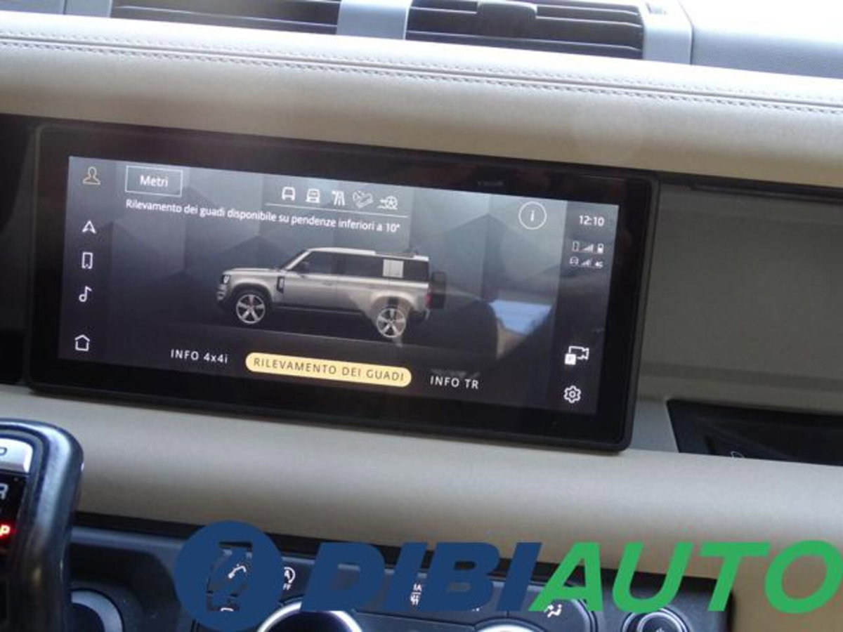 Land Rover Defender 110 3.0D I6 200 CV AWD Auto X-Dynamic S (17)