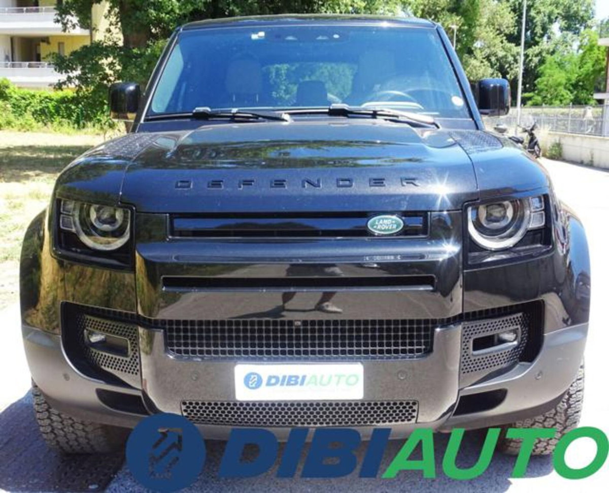 Land Rover Defender 110 3.0D I6 200 CV AWD Auto X-Dynamic S (2)