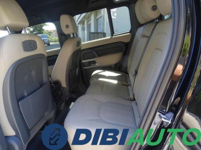 Land Rover Defender 110 3.0D I6 200 CV AWD Auto S (8)
