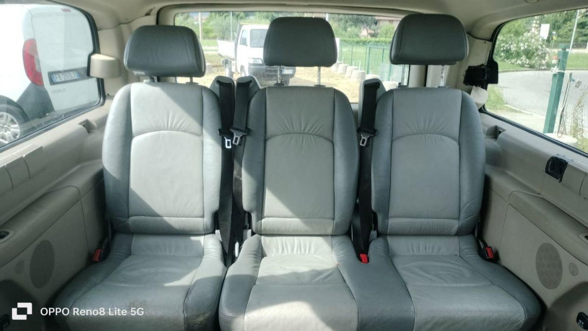 Mercedes-Benz Viano 2.2 CDI 4Matic NARNIA Ambiente L (19)
