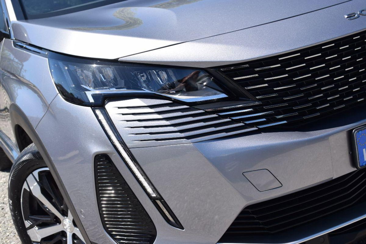 Peugeot 5008 BlueHDi 130 S&S EAT8 Allure (13)