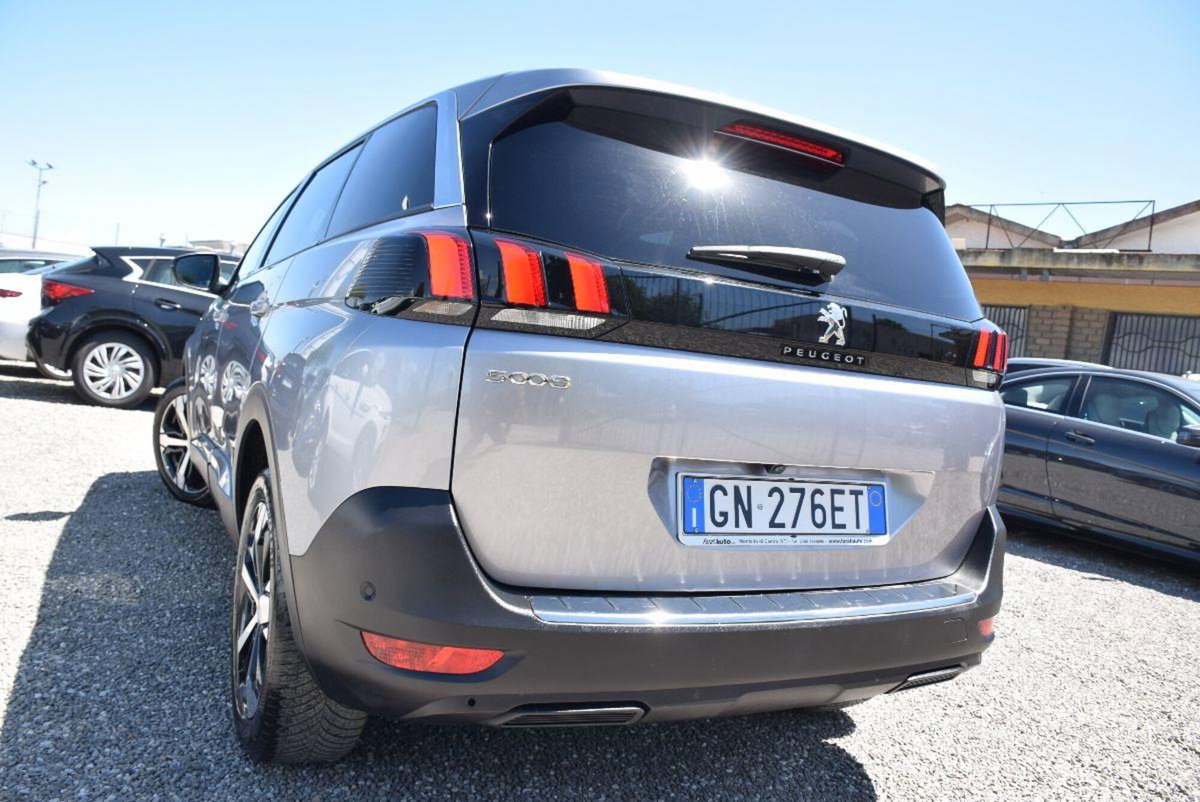 Peugeot 5008 BlueHDi 130 S&S EAT8 Allure (19)