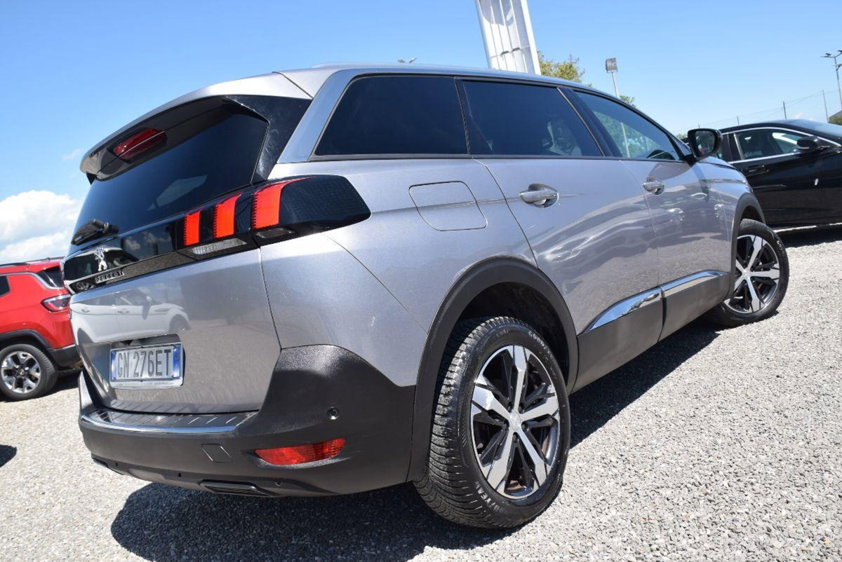 Peugeot 5008 BlueHDi 130 S&S EAT8 Allure (4)