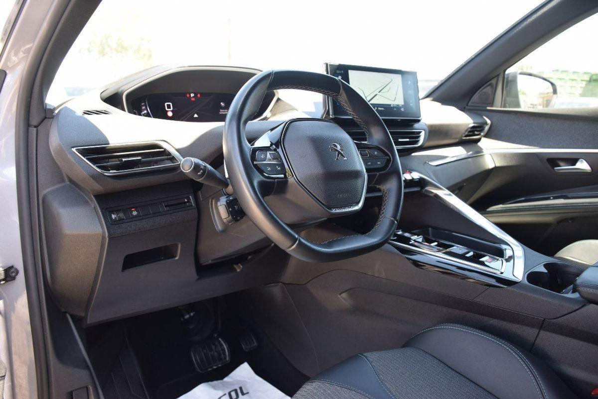 Peugeot 5008 BlueHDi 130 S&S EAT8 Allure (5)
