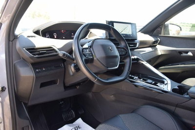 Peugeot 5008 BlueHDi 130 S&S EAT8 Allure (5)