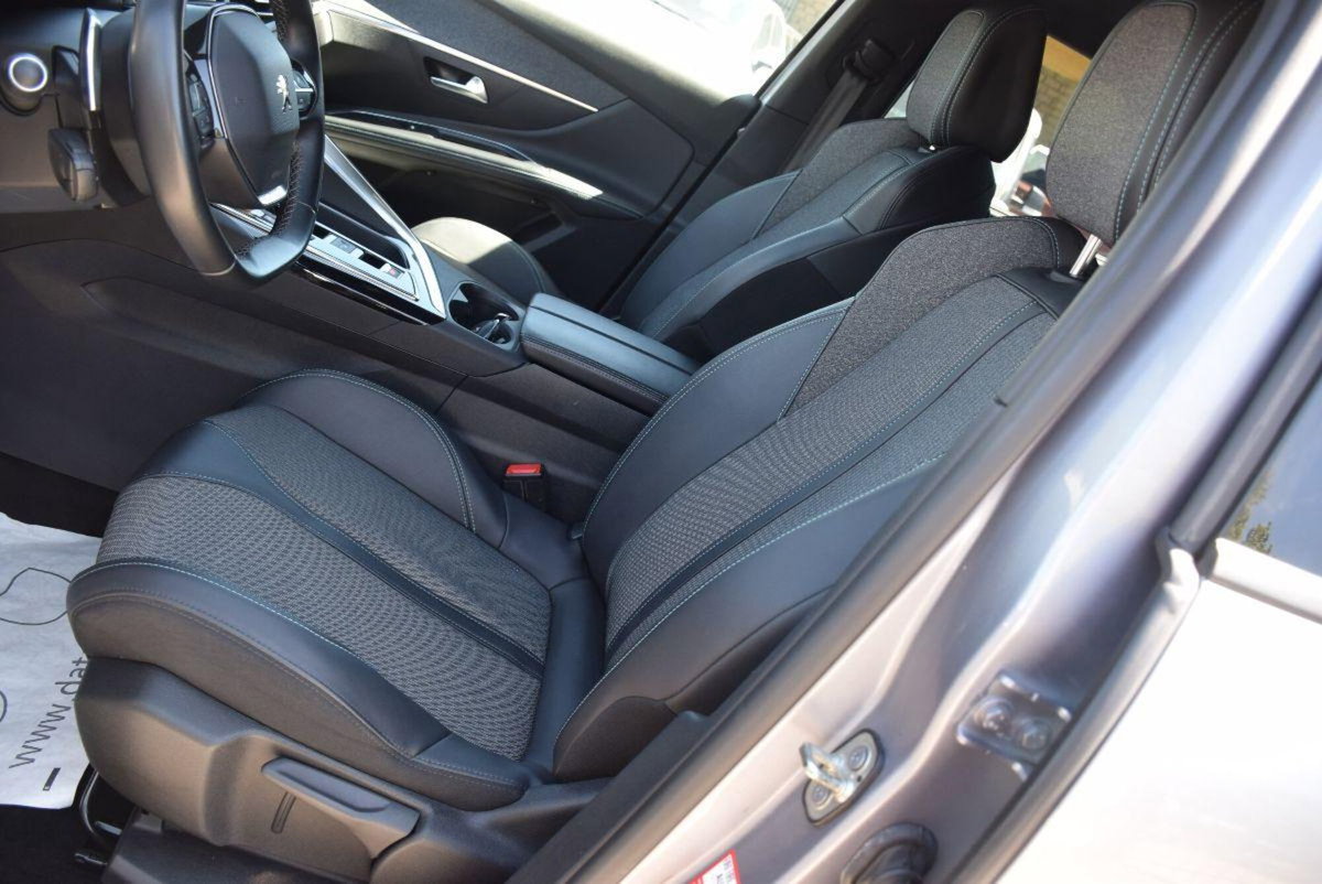 Peugeot 5008 BlueHDi 130 S&S EAT8 Allure (6)