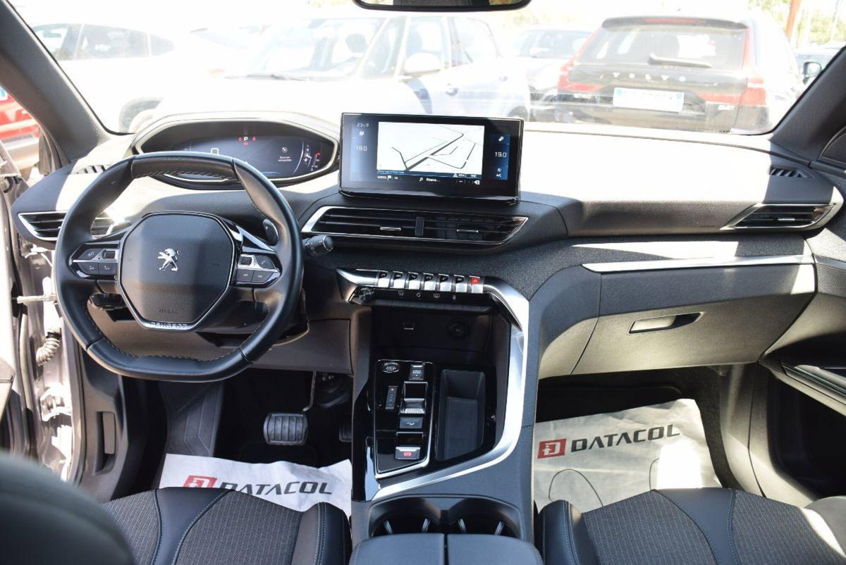 Peugeot 5008 BlueHDi 130 S&S EAT8 Allure (9)