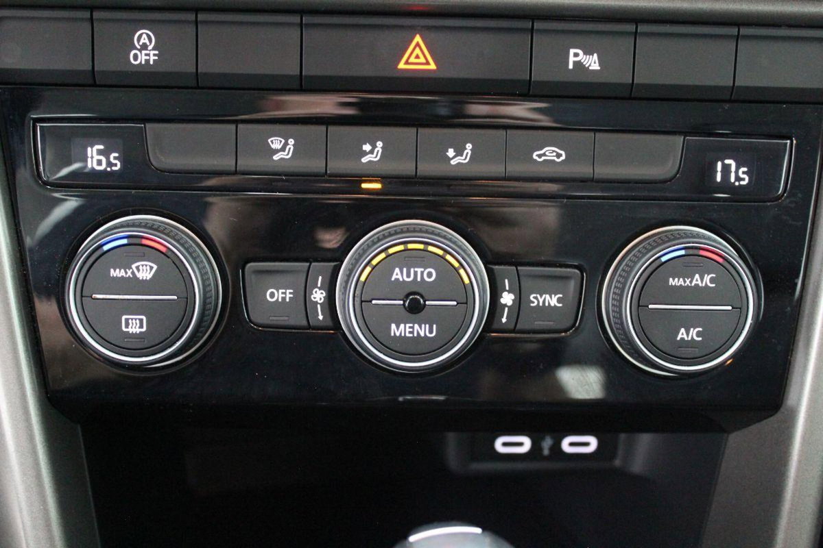 Volkswagen T-Roc 2.0 tdi R-Line 4motion 150cv dsg (16)