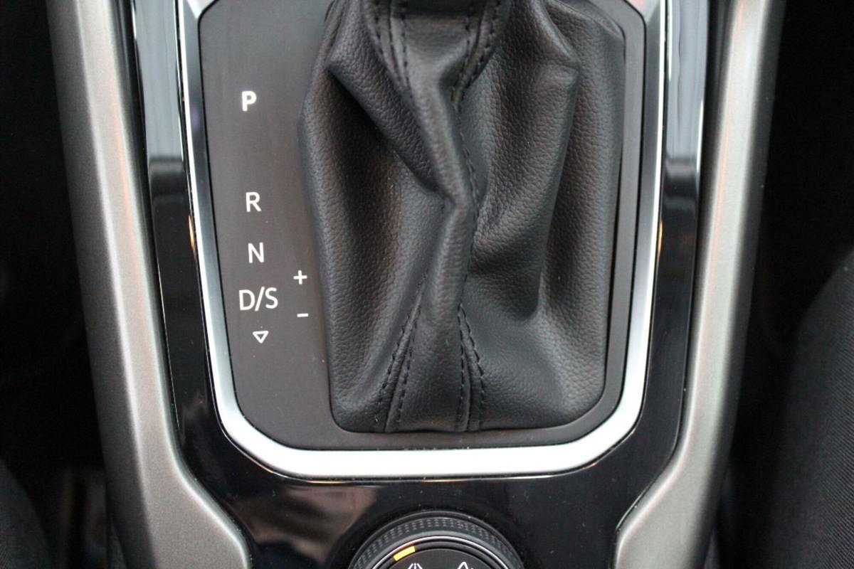 Volkswagen T-Roc 2.0 tdi R-Line 4motion 150cv dsg (17)