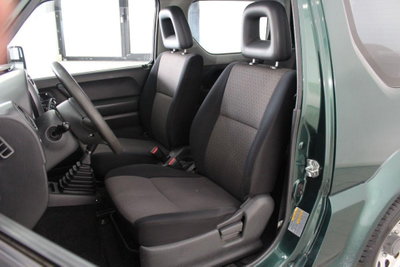 Suzuki Jimny 1.3i 16V cat 4WD JLX (11)