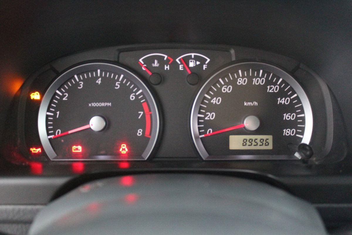 Suzuki Jimny 1.3i 16V cat 4WD JLX (9)