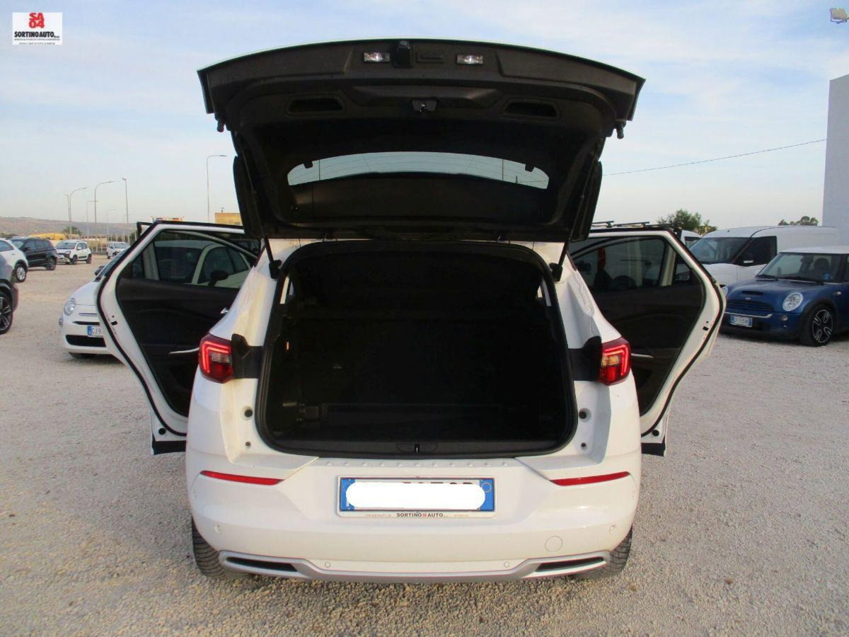 Opel Grandland X 1.5 diesel Ecotec Start&Stop Business (17)