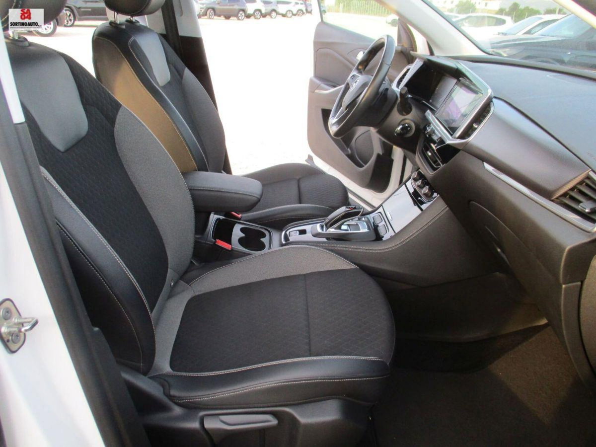 Opel Grandland X 1.5 diesel Ecotec Start&Stop Business (19)