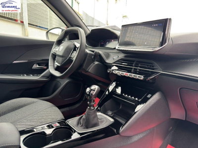 Peugeot 2008 PureTech 100 S&S Allure (10)