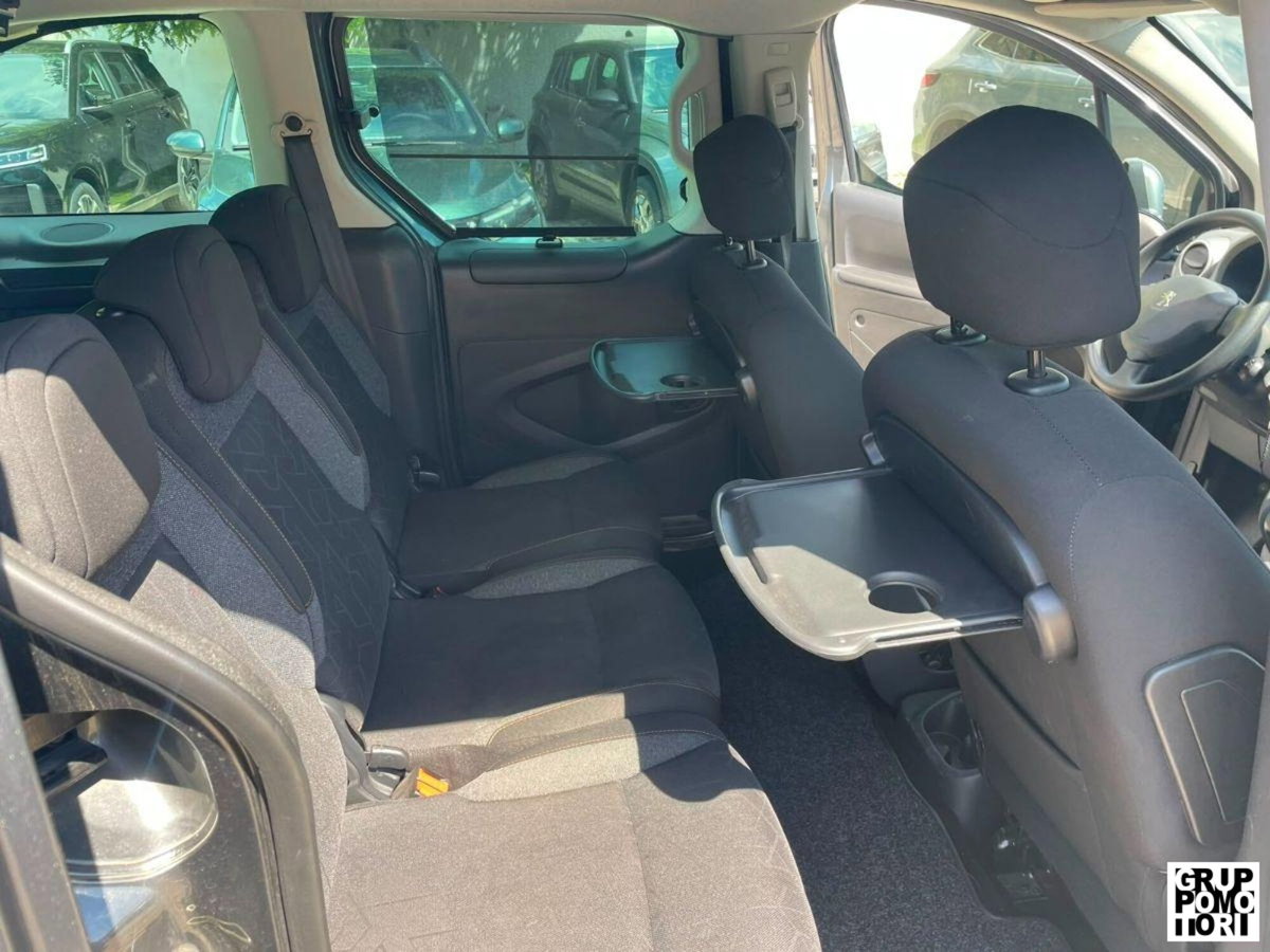Peugeot Partner BlueHDi 100 Outdoor (11)