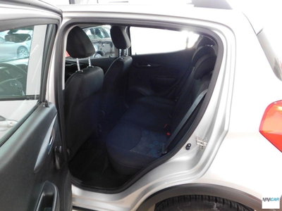 Opel Karl Rocks 1.0 73 CV (7)