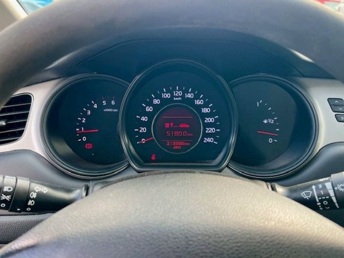 Kia cee'd 1.6 CRDi 110 CV 5 porte Cool (19)