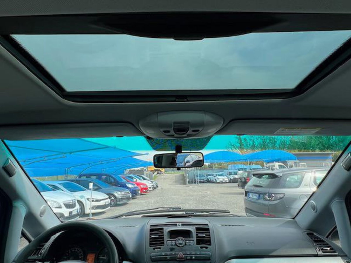 Mercedes-Benz Viano 2.2 CDI 4Matic Ambiente (18)