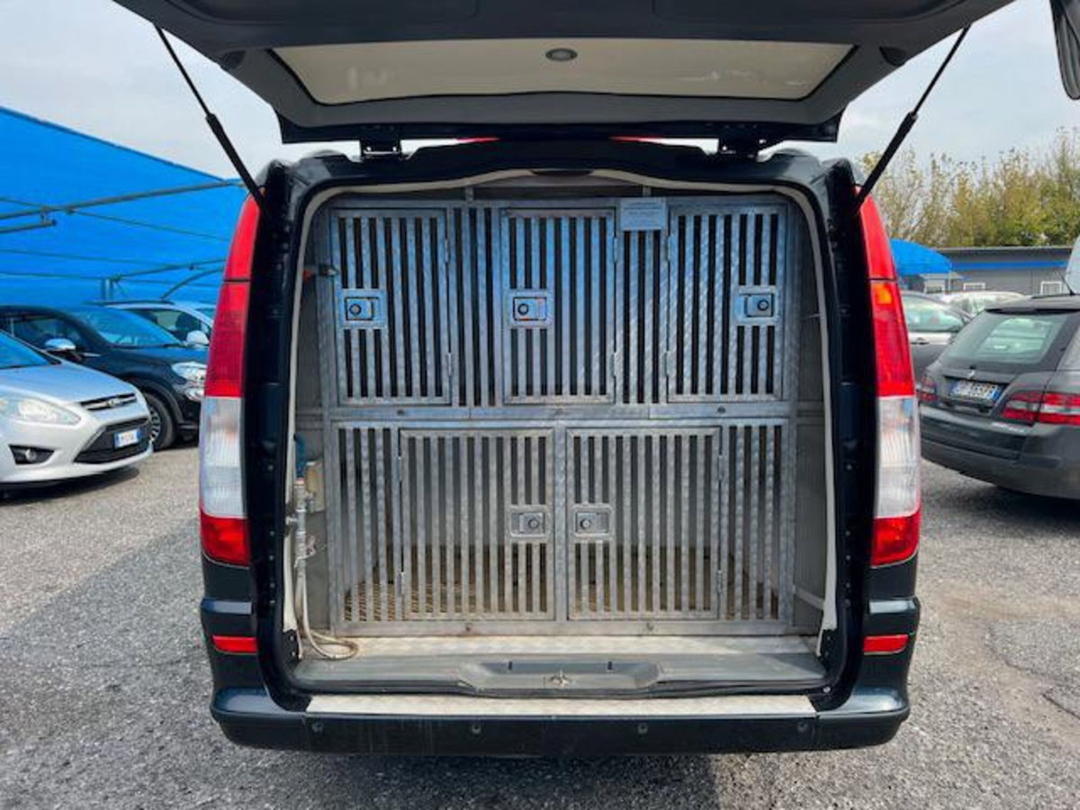Mercedes-Benz Viano 2.2 CDI 4Matic Ambiente (7)