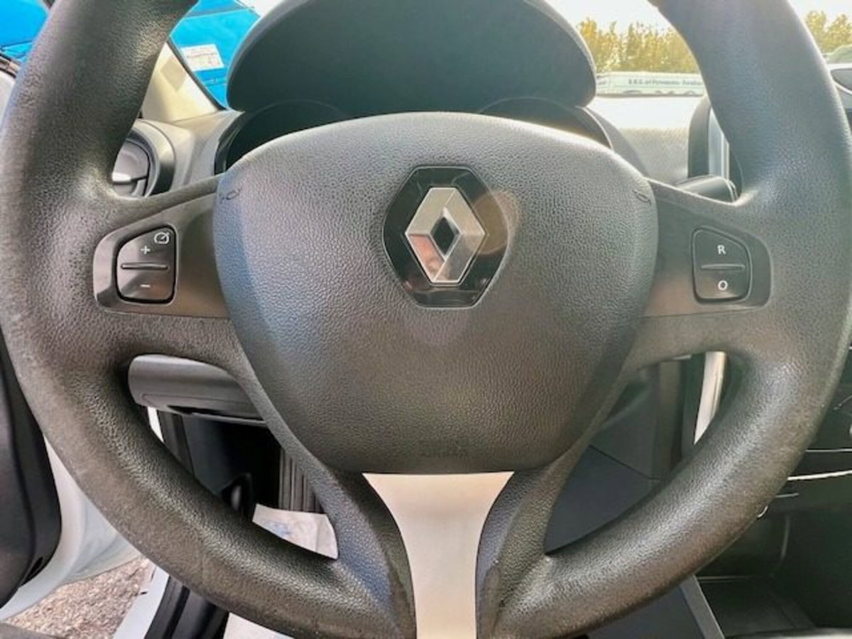 Renault Clio 1.2 75CV 5 porte Van (18)