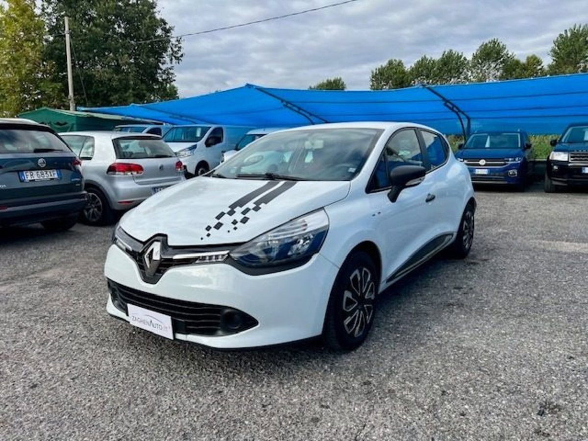Renault Clio 1.2 75CV 5 porte Van (2)