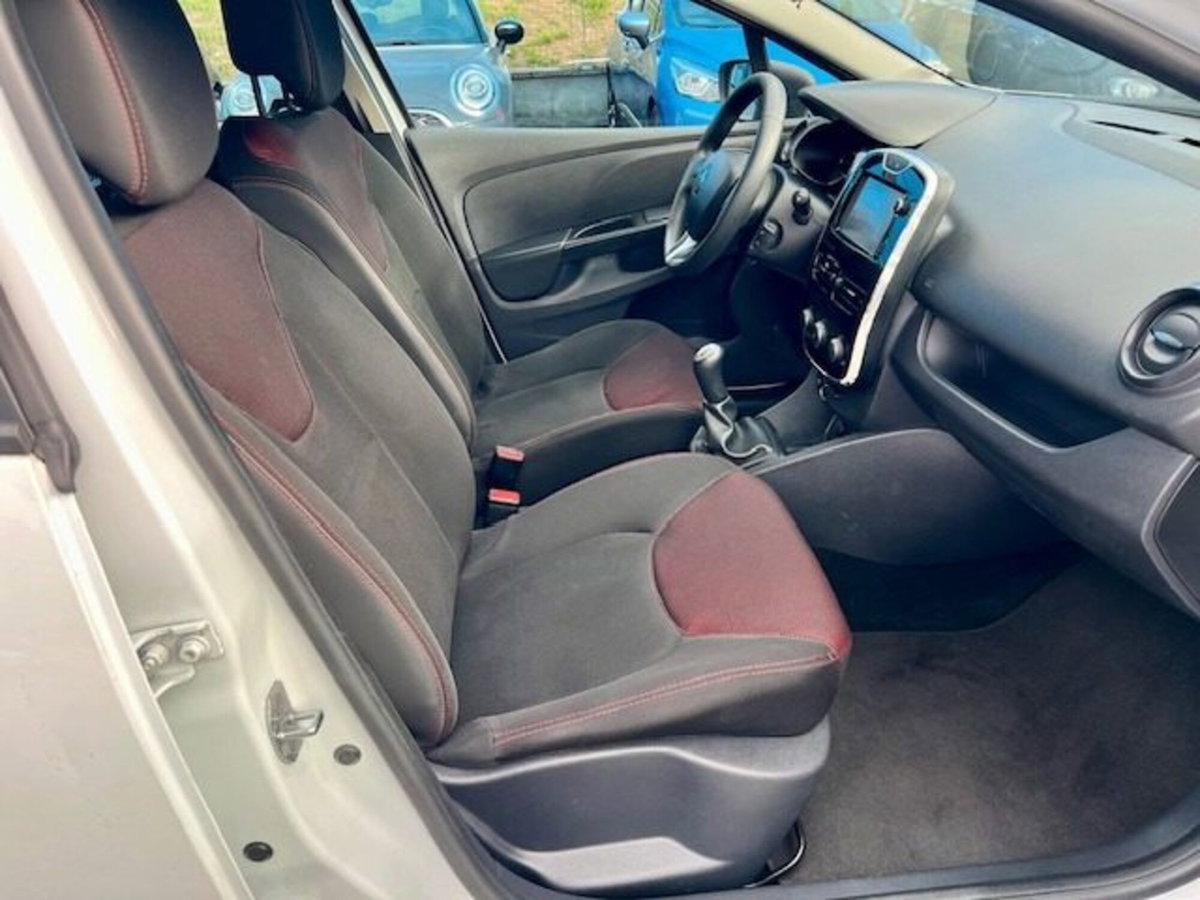 Renault Clio 1.2 75CV 5 porte Van (9)