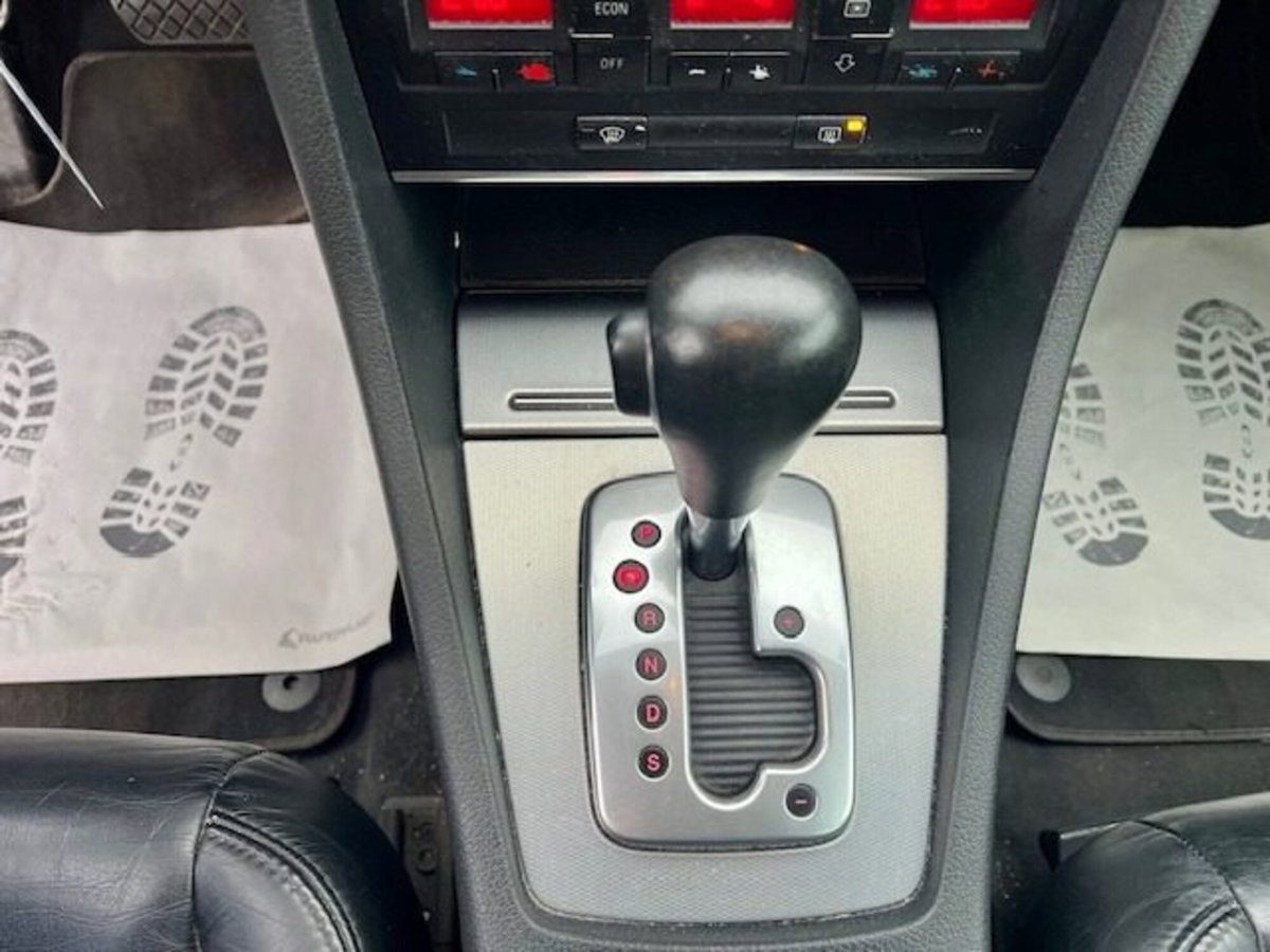 Audi A4 Avant 1.8 T 20V/190 CV cat (12)