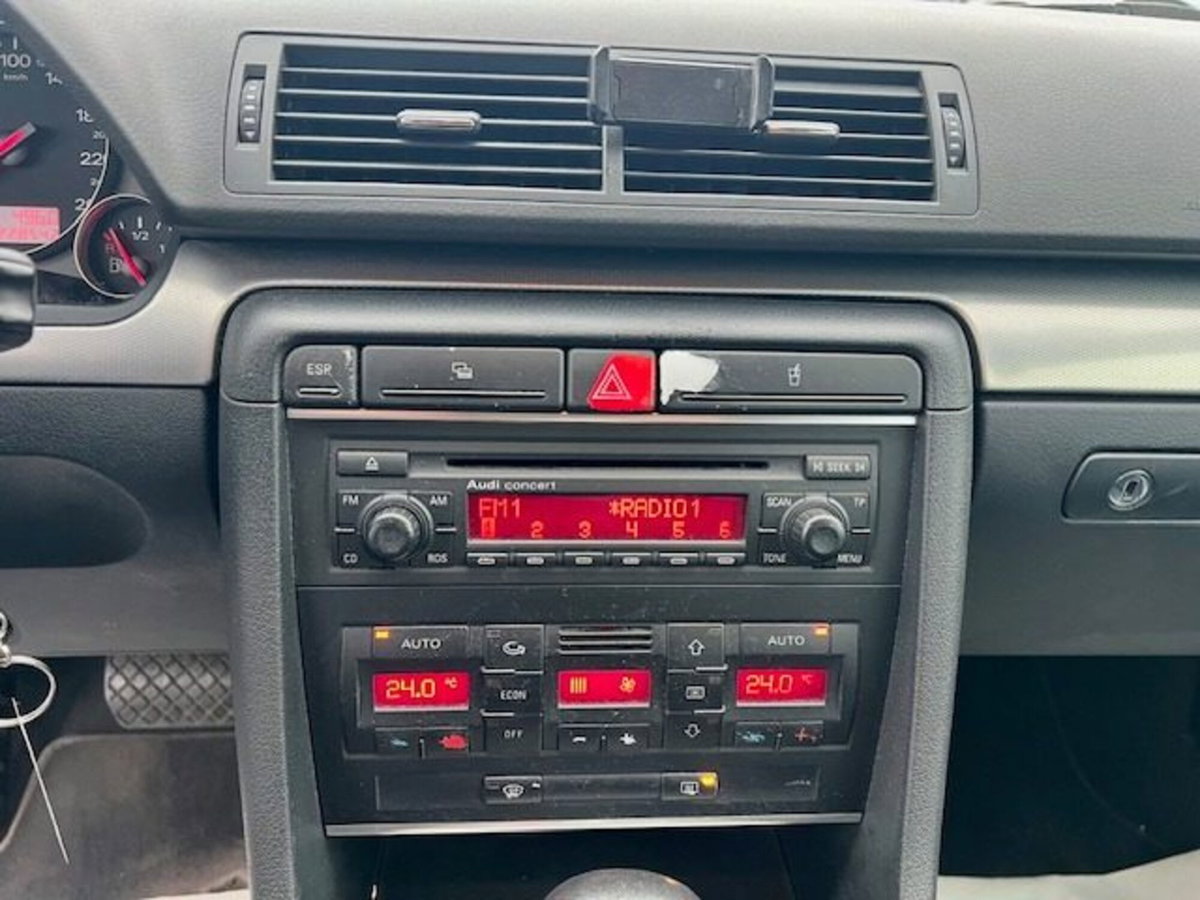 Audi A4 Avant 1.8 T 20V/190 CV cat (18)