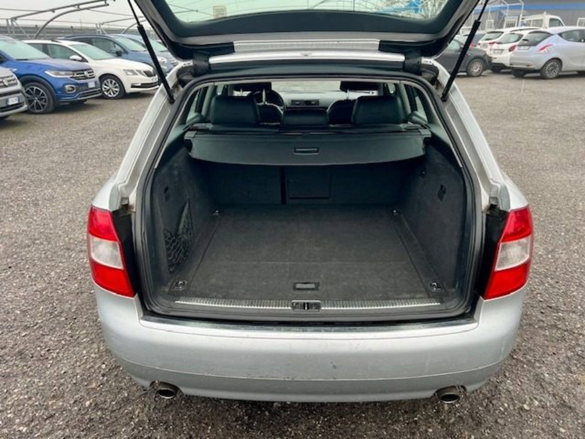 Audi A4 Avant 1.8 T 20V/190 CV cat (19)