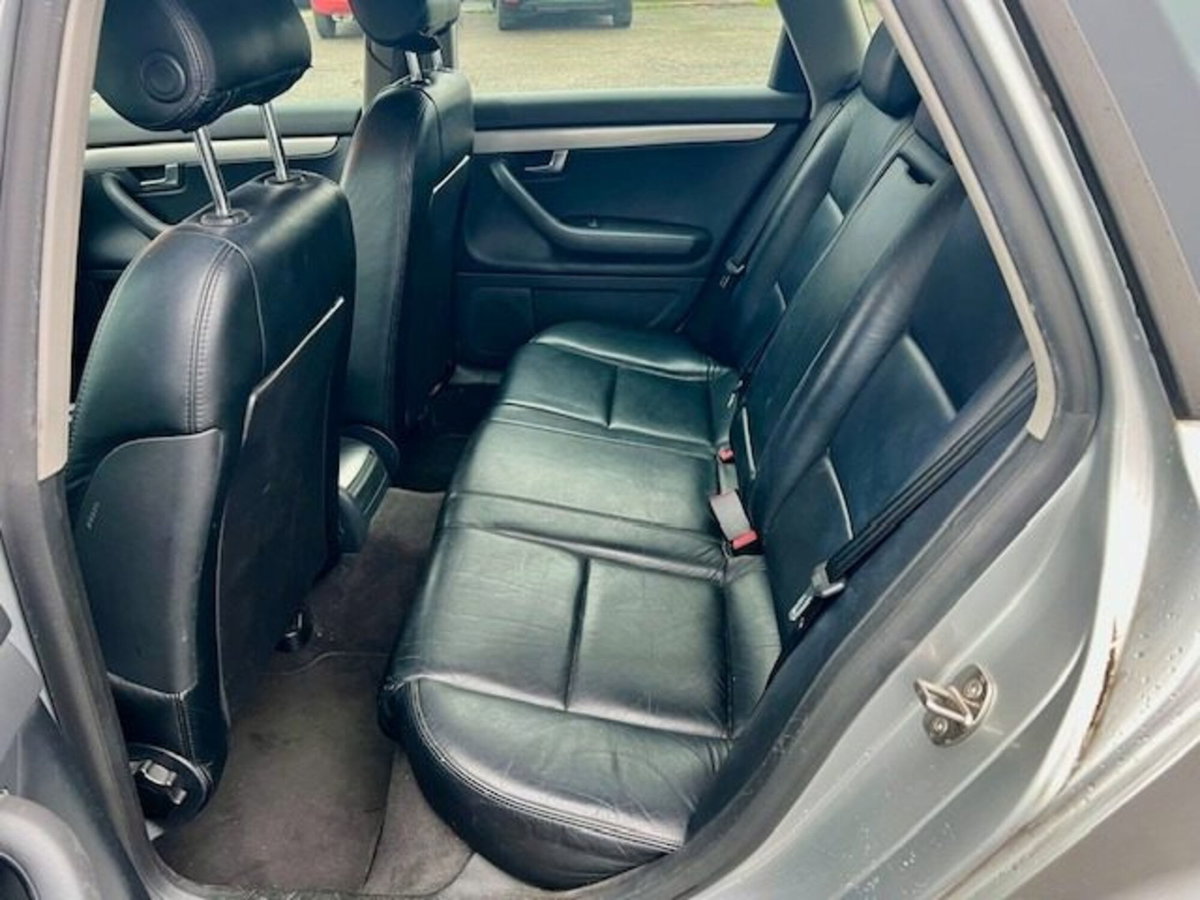 Audi A4 Avant 1.8 T 20V/190 CV cat (9)