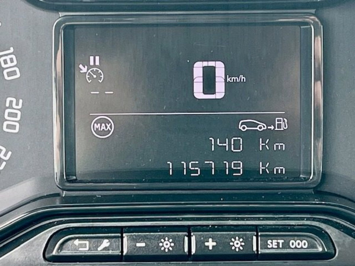 Citroen C3 BlueHDi 100 S&S Business Combi (15)