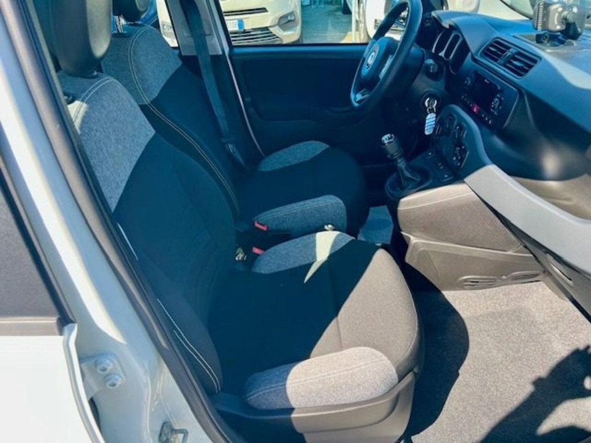 Fiat Panda 1.0 firefly hybrid s&s 70cv 5p.ti (10)