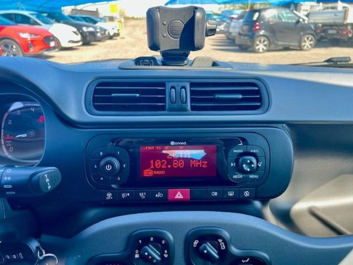 Fiat Panda 1.0 firefly hybrid s&s 70cv 5p.ti (12)
