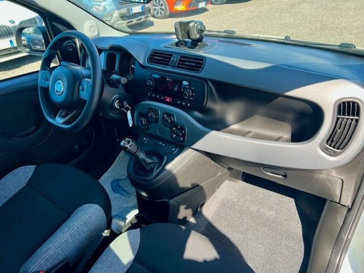 Fiat Panda 1.0 firefly hybrid s&s 70cv 5p.ti (17)