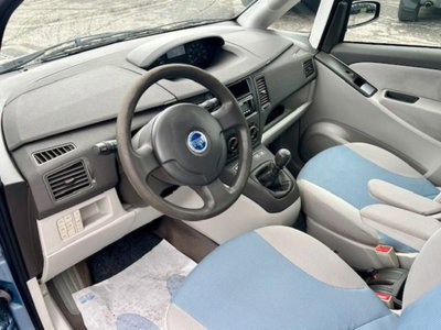 Fiat Idea 1.4 16V Dynamic (16)