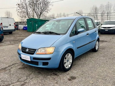 Fiat Idea 1.4 16V Dynamic (2)