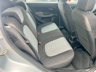 Fiat Grande Punto 1.4 5 porte Active (11)