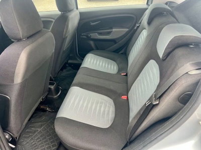 Fiat Grande Punto 1.4 5 porte Active (9)