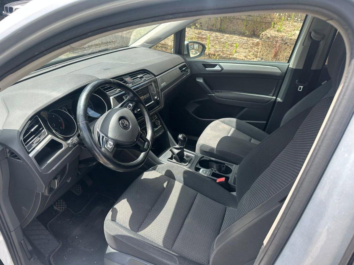 Volkswagen Touran 1.6 TDI DPF Comfortline BMT (11)