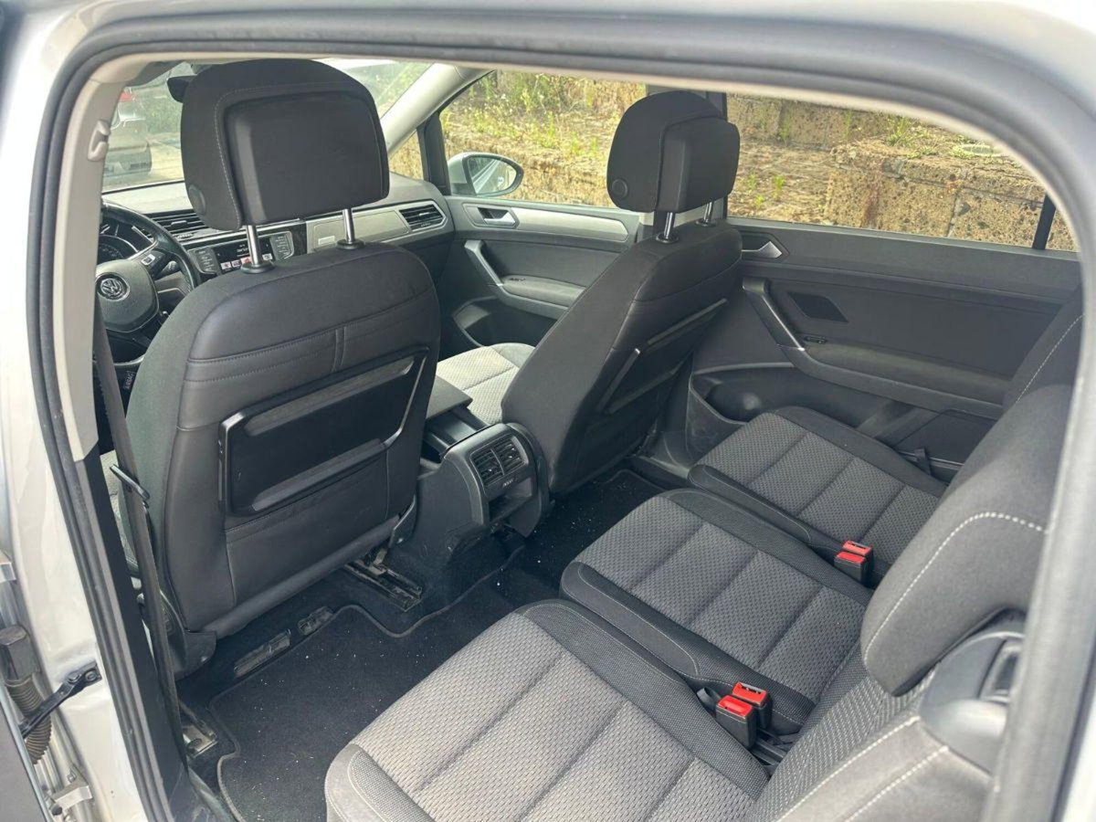 Volkswagen Touran 1.6 TDI DPF Comfortline BMT (13)