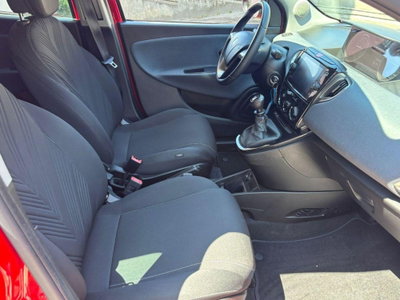 Lancia Ypsilon 1.2 69 CV 5 porte GPL Ecochic Gold (11)