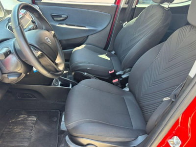 Lancia Ypsilon 1.2 69 CV 5 porte GPL Ecochic Gold (8)