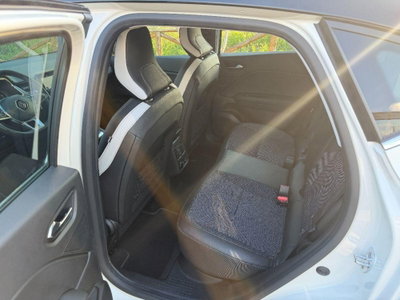 Renault Captur TCe 100 CV GPL FAP Intens (10)