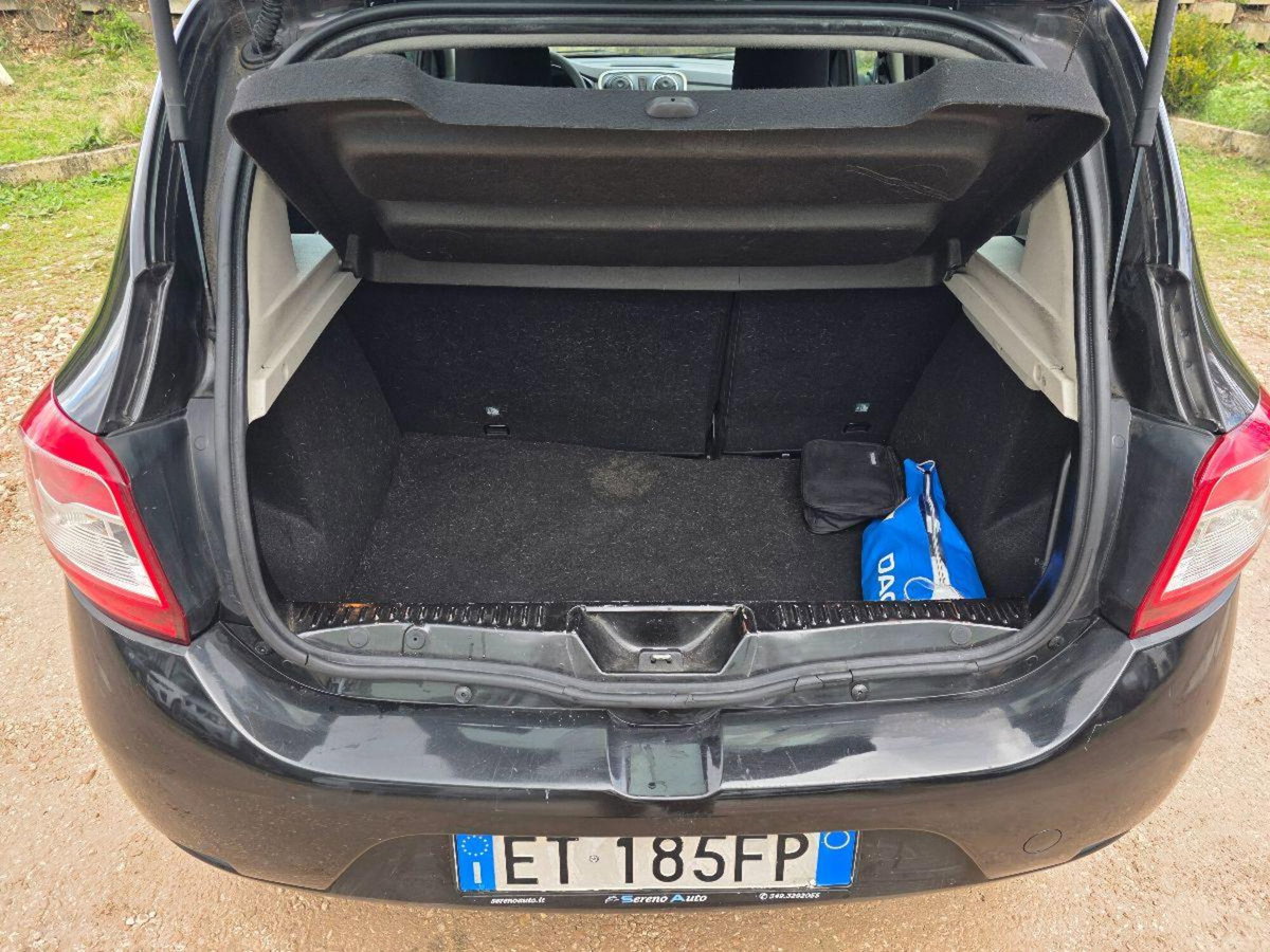 Dacia Sandero 1.2 16V GPL 75CV (10)